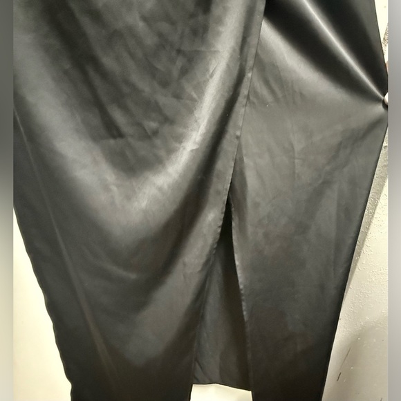 Ina Black Ruched Sheath Dress - Picture 3 of 9